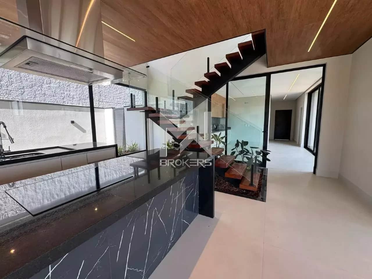 Casa em Condomínio à venda no Santa Cândida: 