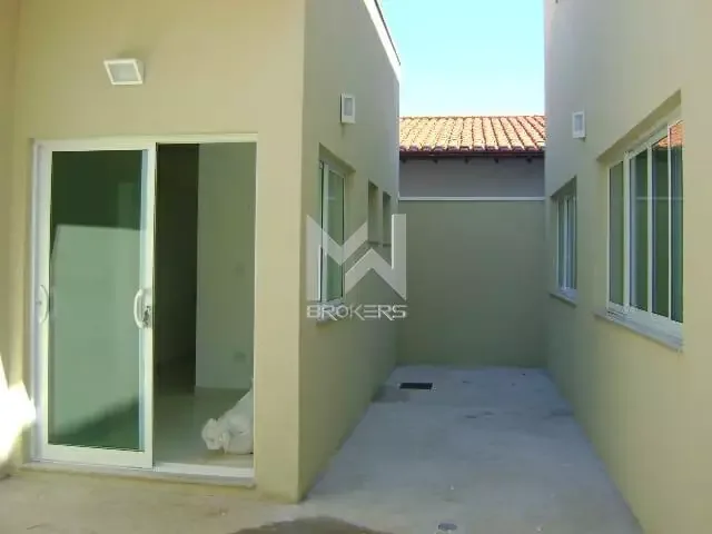 Prédio à venda no Santa Rosa: recuo lateral