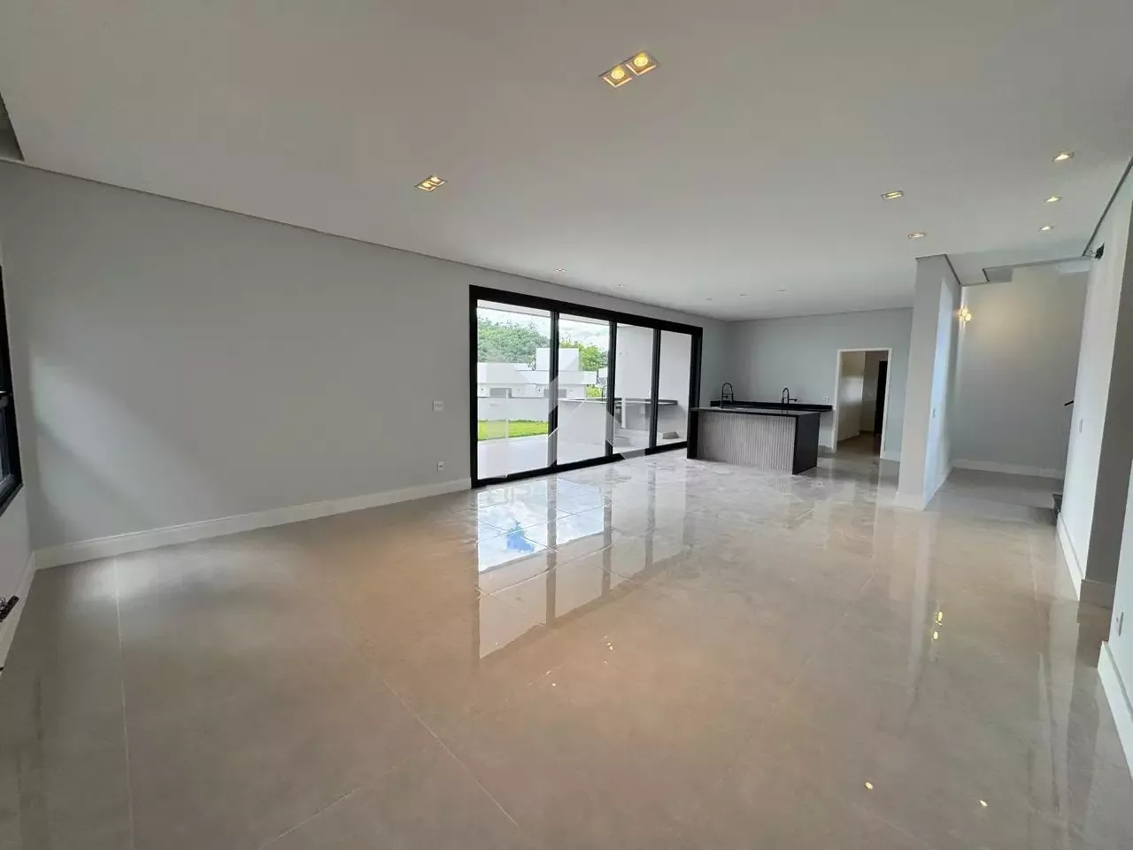 Casa em Condomínio à venda no Reserva dos Vinhedos: sala