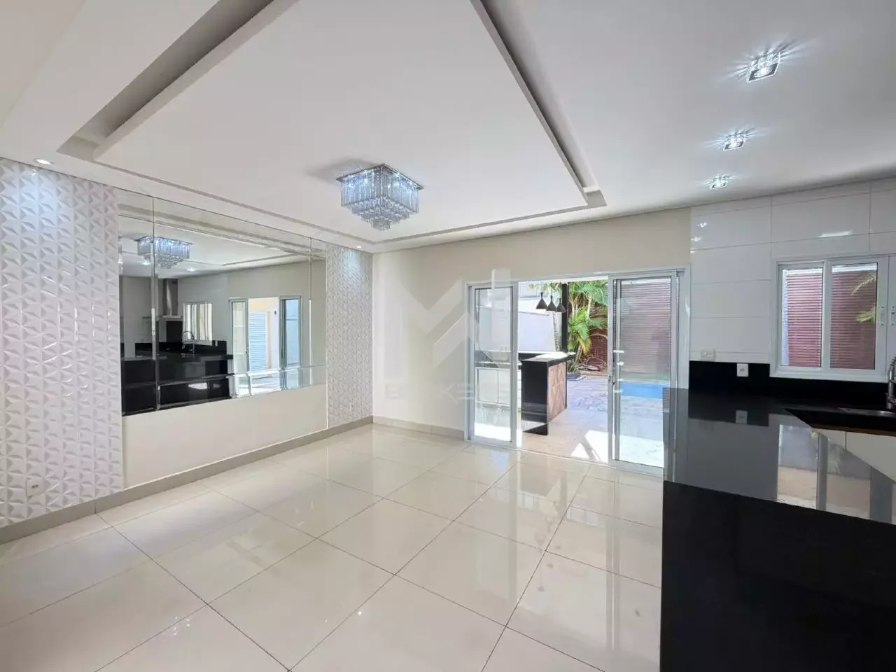Casa em Condomínio à venda no Swiss Park: Sala de jantar