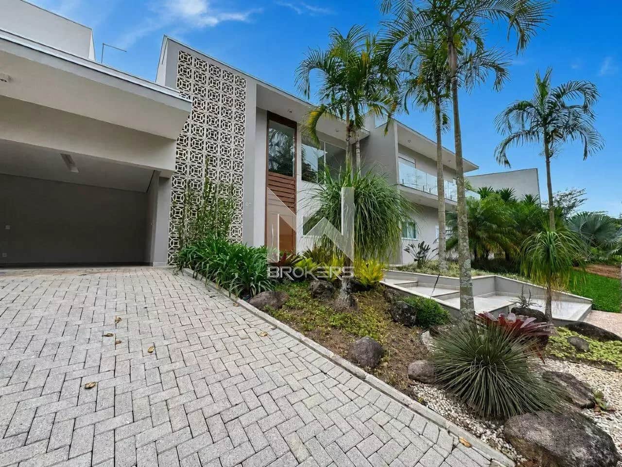 Casa em Condomínio à venda no Condomínio Residencial Villa Lombarda: Fachada
