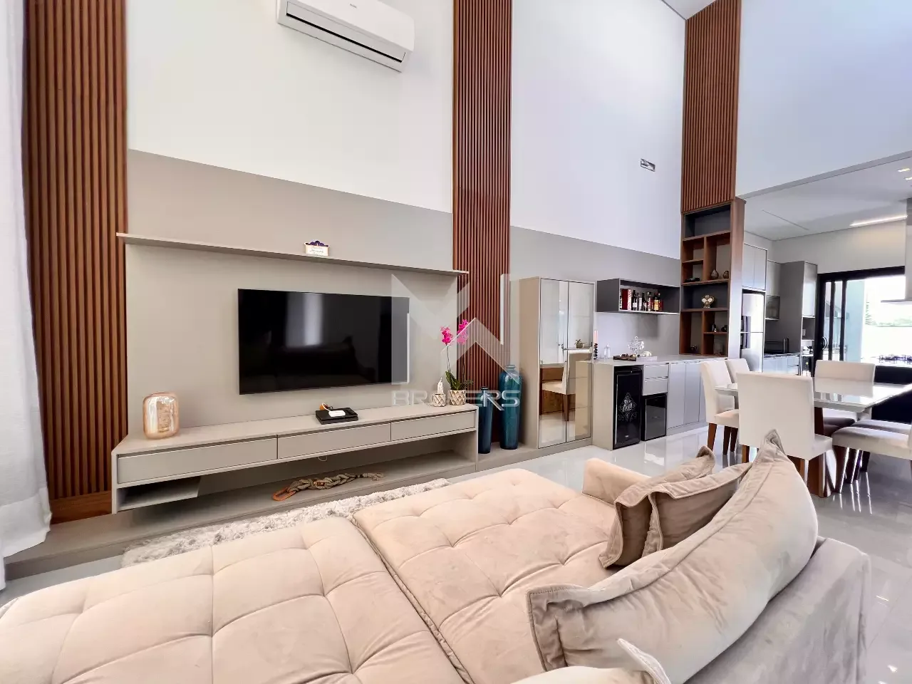 Casa em Condomínio à venda no Residencial Mont Alcino: 