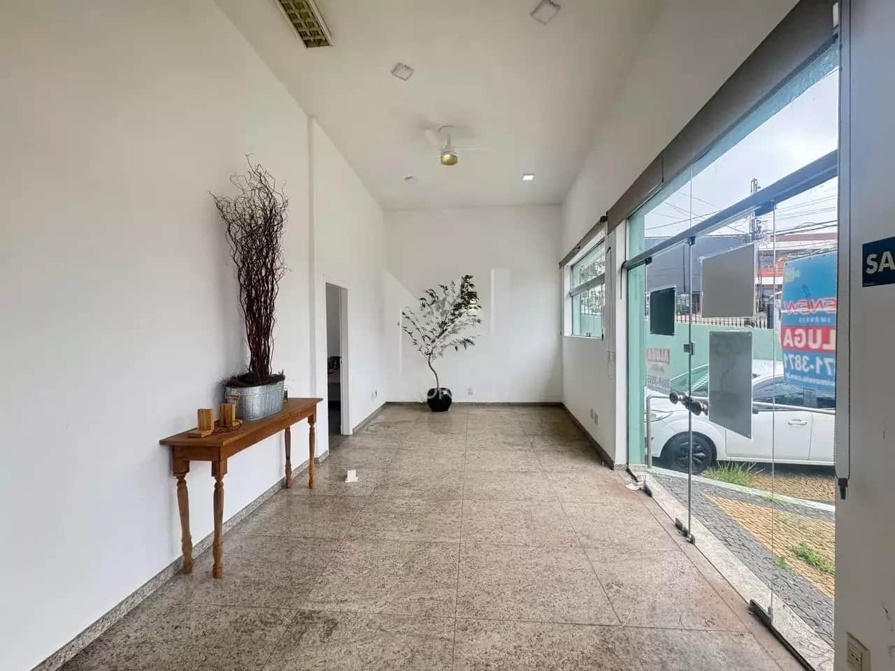 Prédio para aluguel no Jardim Ribeiro: hall de entrada