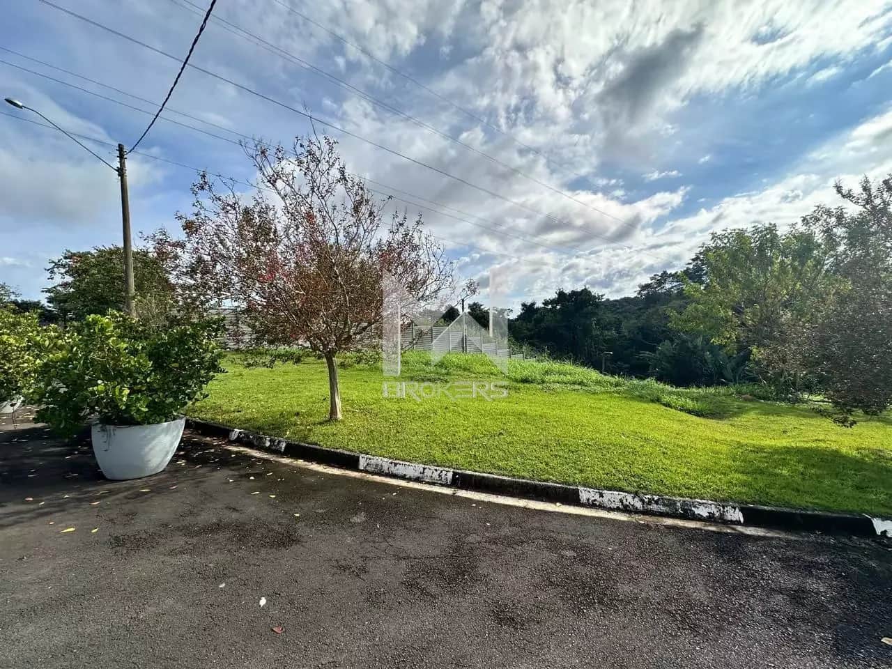 Terreno à venda no Condomínio Terras de São Francisco: 