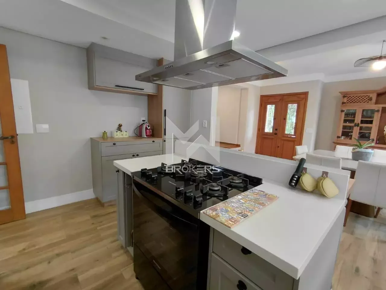 Casa em Condomínio à venda no Paiquerê: Cozinha