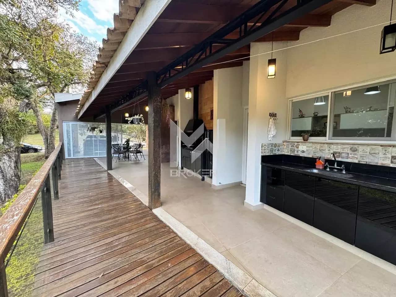 Casa em Condomínio à venda no Reserva dos Vinhedos: área gourmet