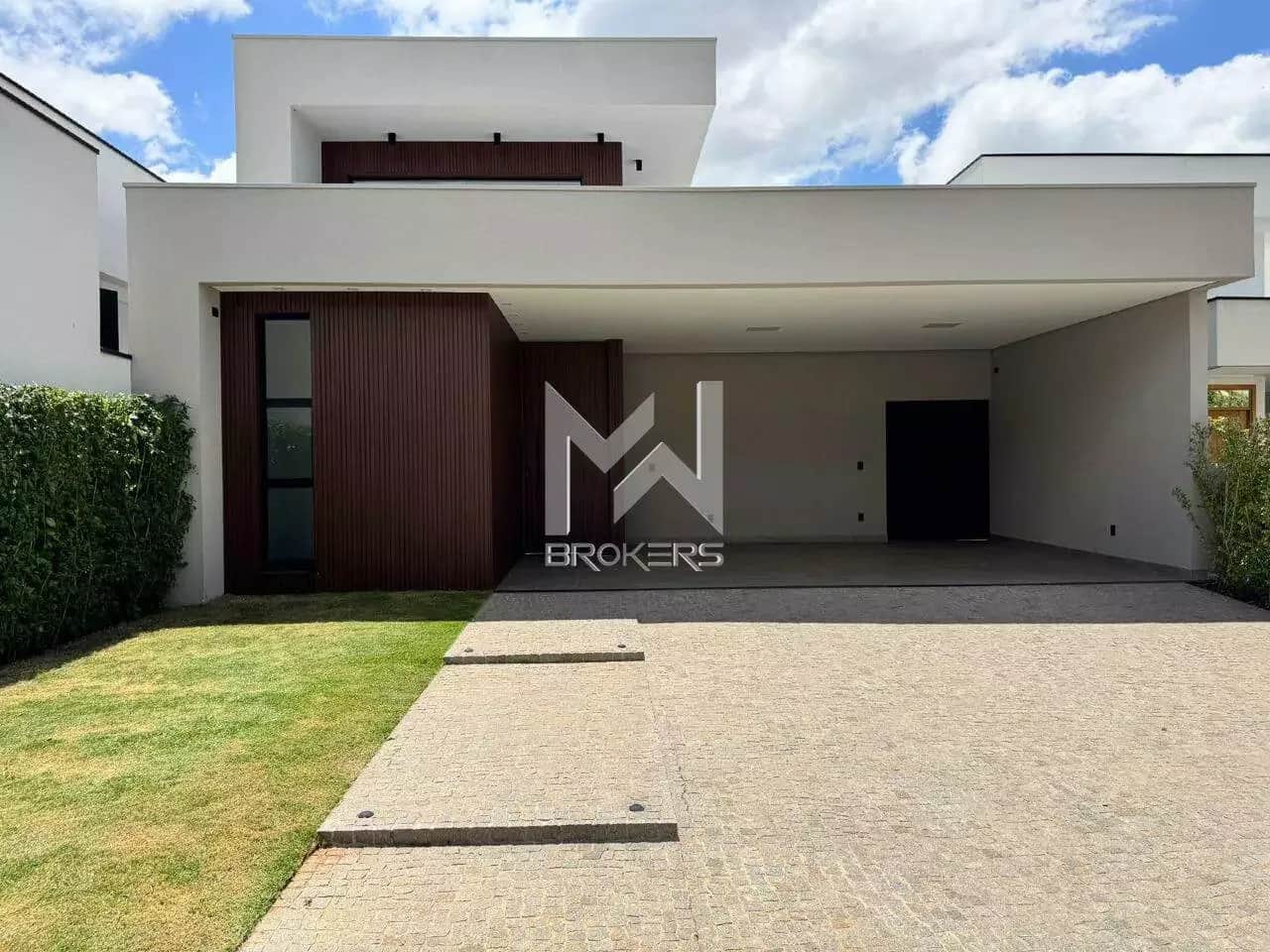 Casa em Condomínio para aluguel no Condomínio Zurich Dorf: fachada