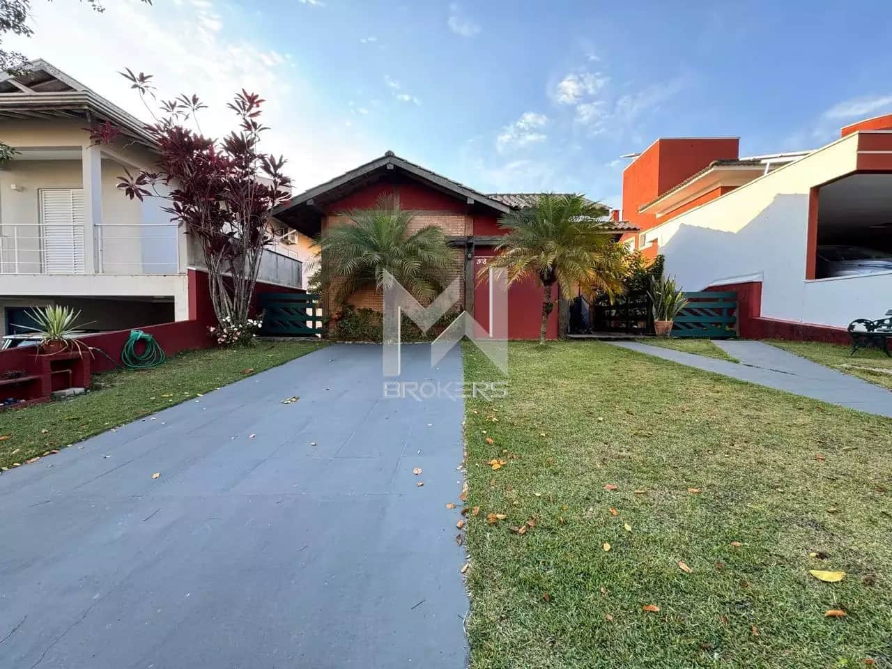 Casa em Condomínio à venda no Condomínio Terras de São Francisco: fachada