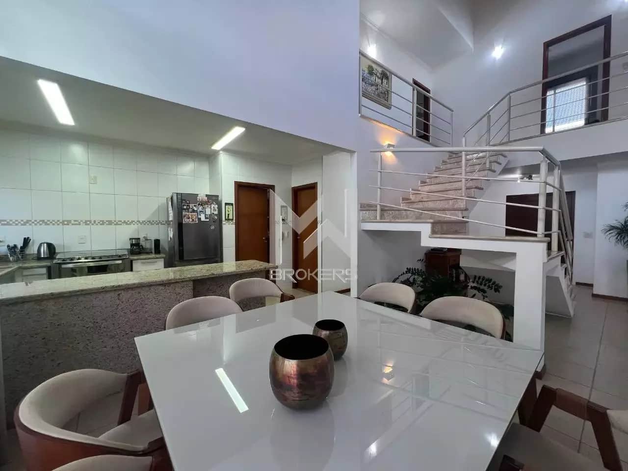 Casa em Condomínio à venda no Chácara Flora: 