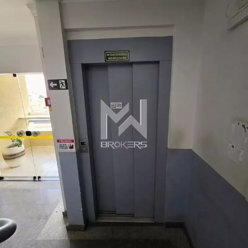 Prédio para aluguel no Santa Rosa: Elevador