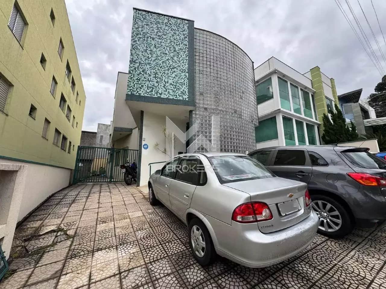 Prédio à venda no Jardim Itália: Fachada