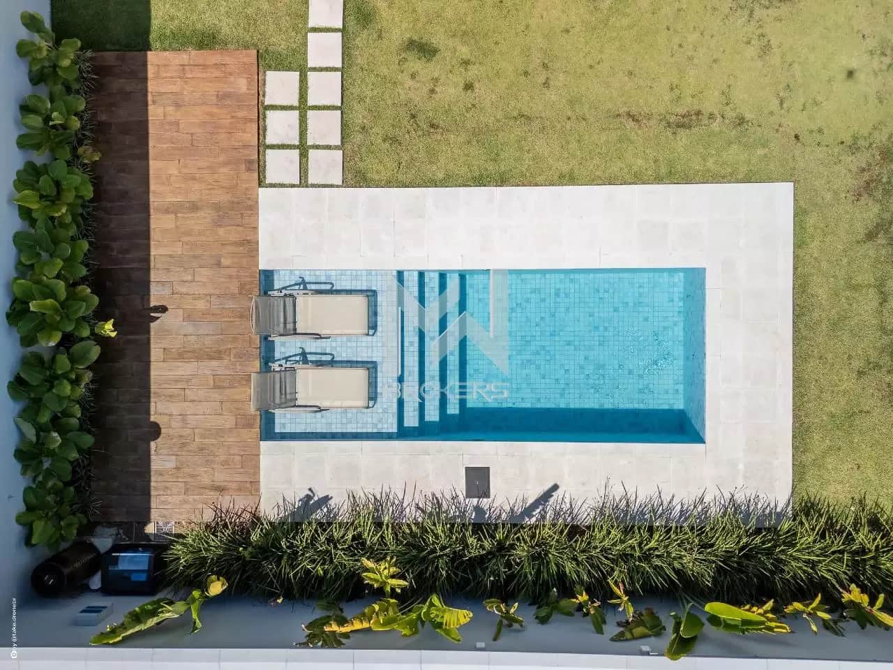 Casa em Condomínio à venda no Santa Cândida: piscina 