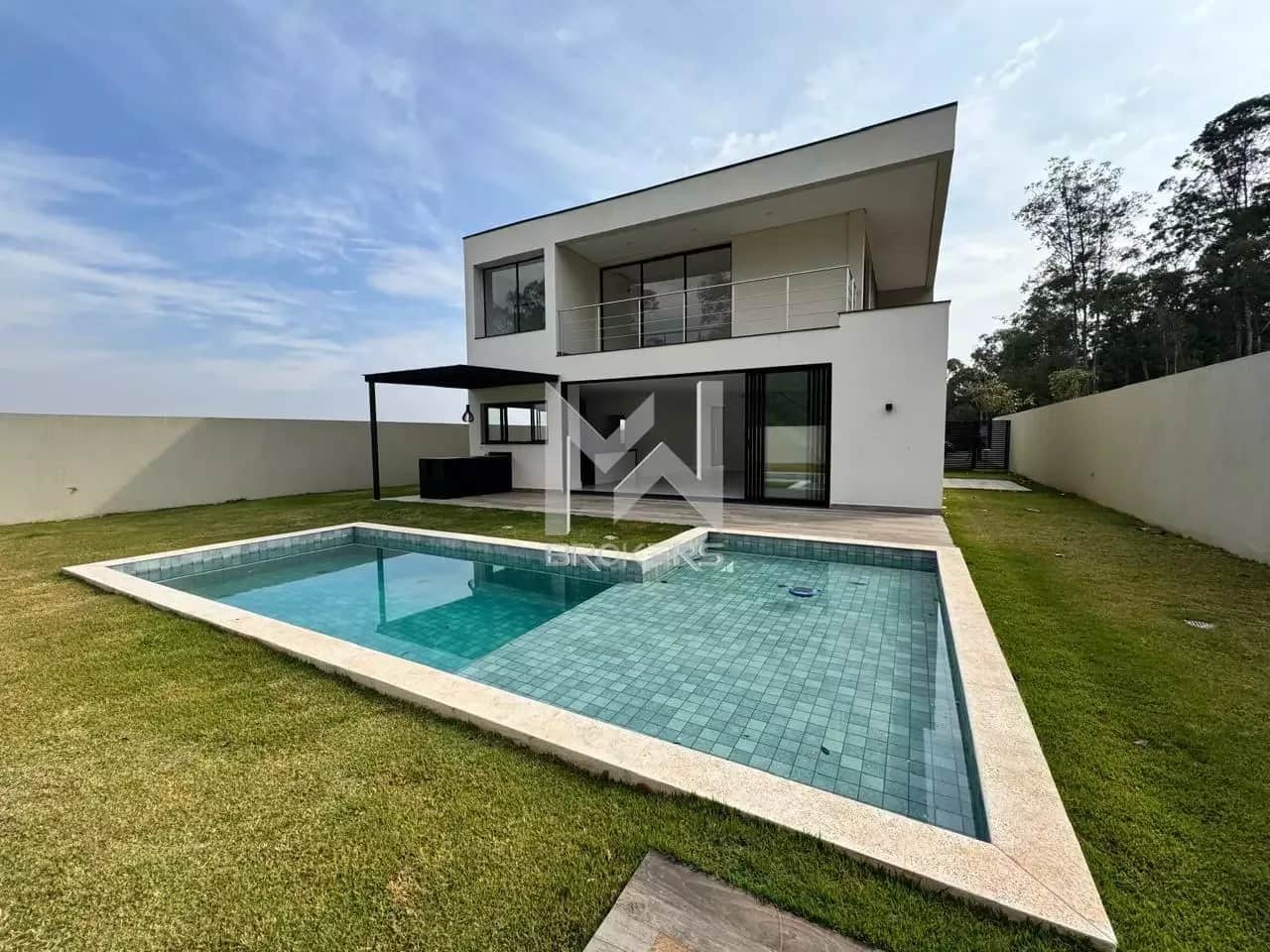 Casa para aluguel no Santa Cândida: piscina