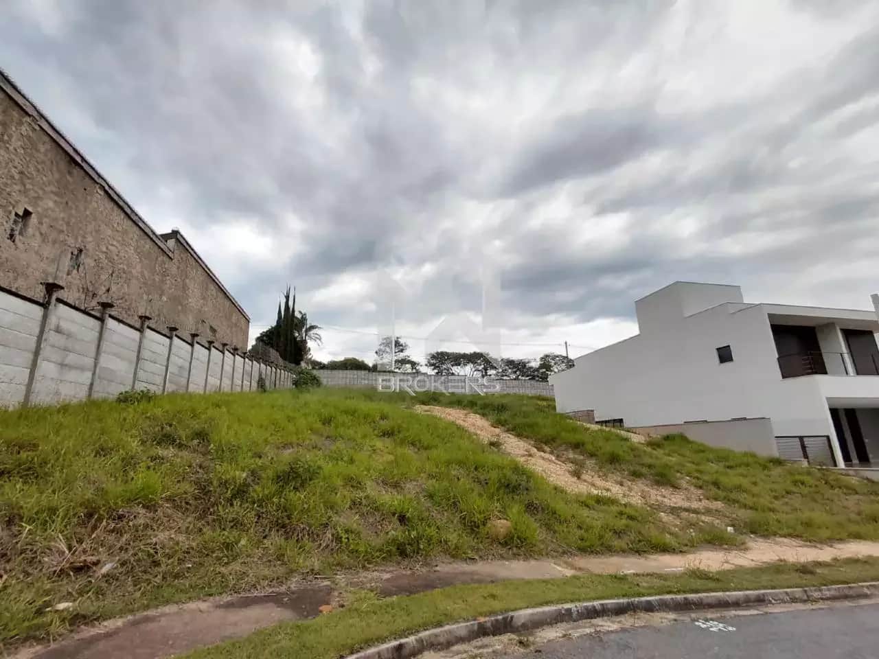 Terreno à venda no Recanto das Palmas: 