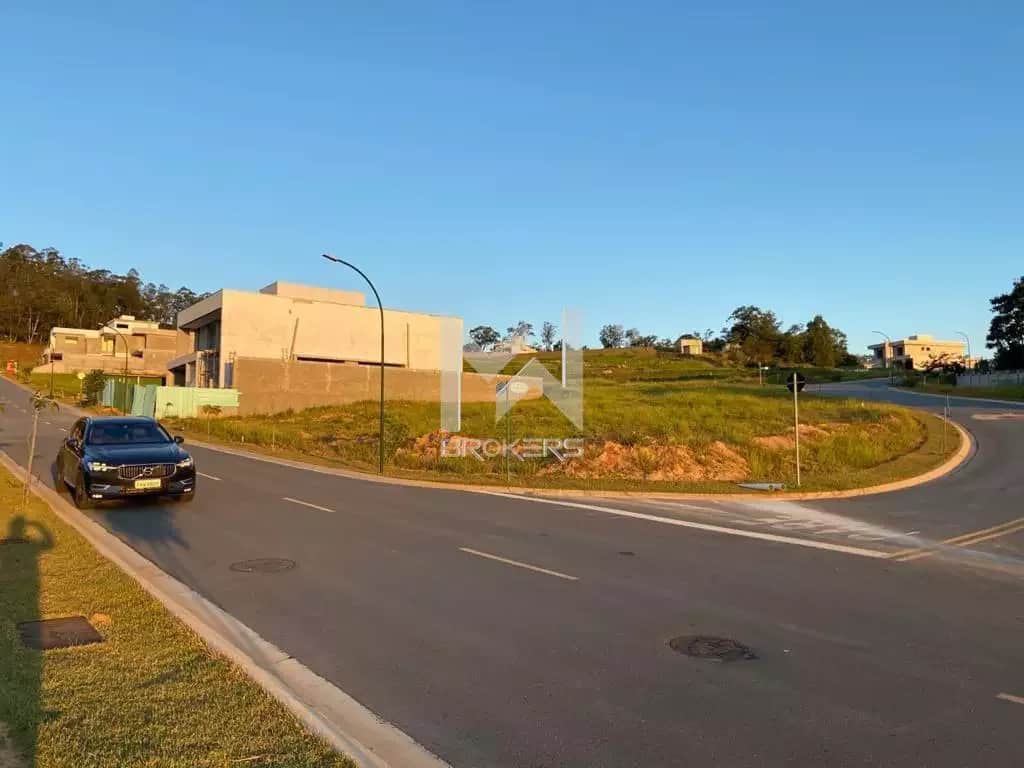 Terreno à venda no Santa Cândida: 
