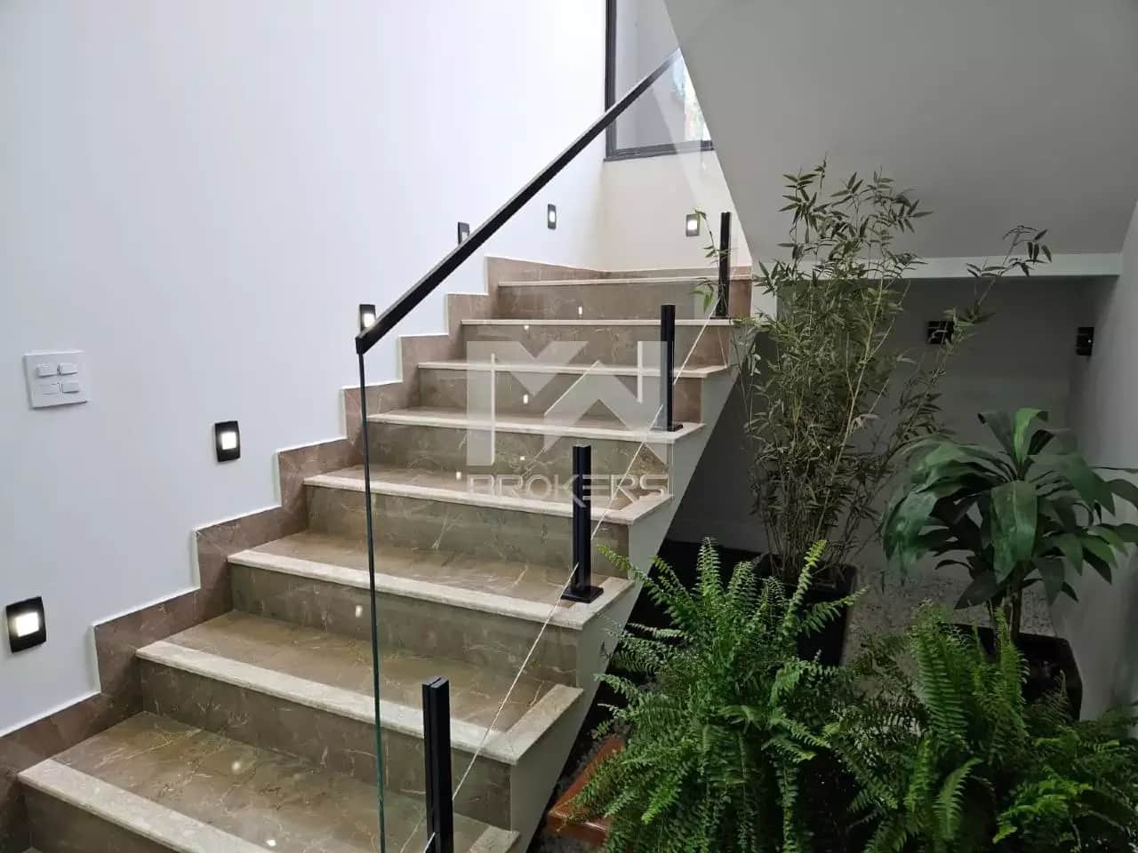 Casa em Condomínio à venda no Loteamento Residencial Fazenda São José: escadas