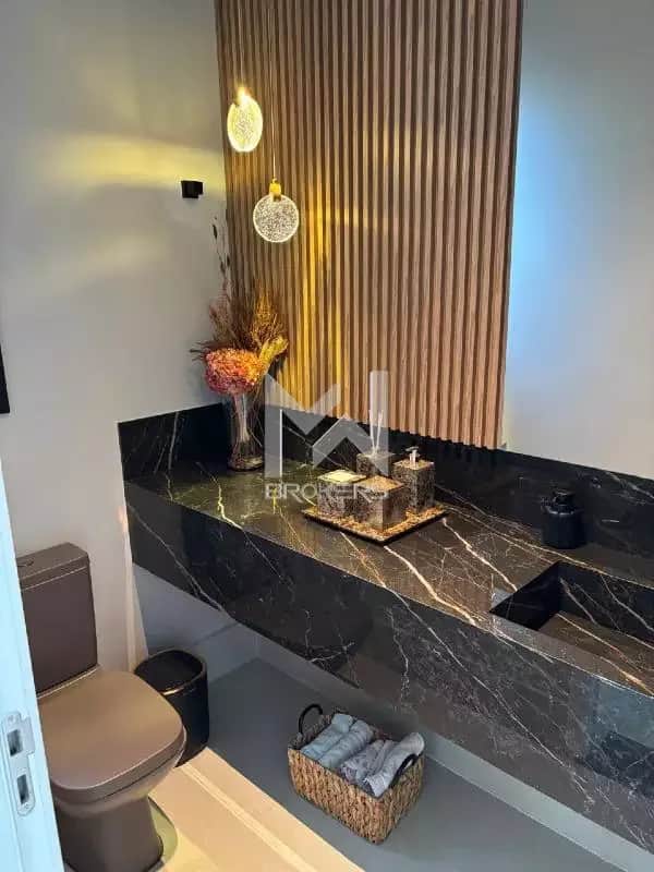 Casa em Condomínio à venda no Santa Cândida: 
