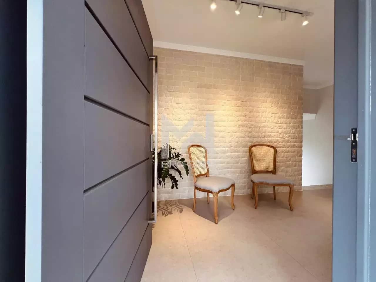 Casa em Condomínio à venda no Marambaia: hall de acesso