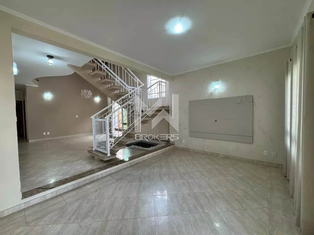 Casa em Condomínio para aluguel no Bosque: Sala de Estar