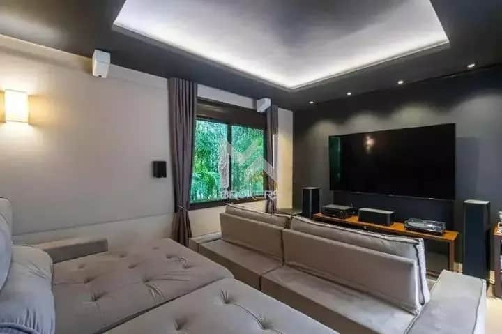 Casa em Condomínio à venda no Swiss Park: Sala de cinema