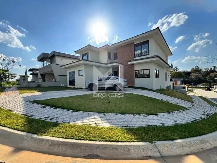 Casa em Condomínio à venda no Santa Cândida: 