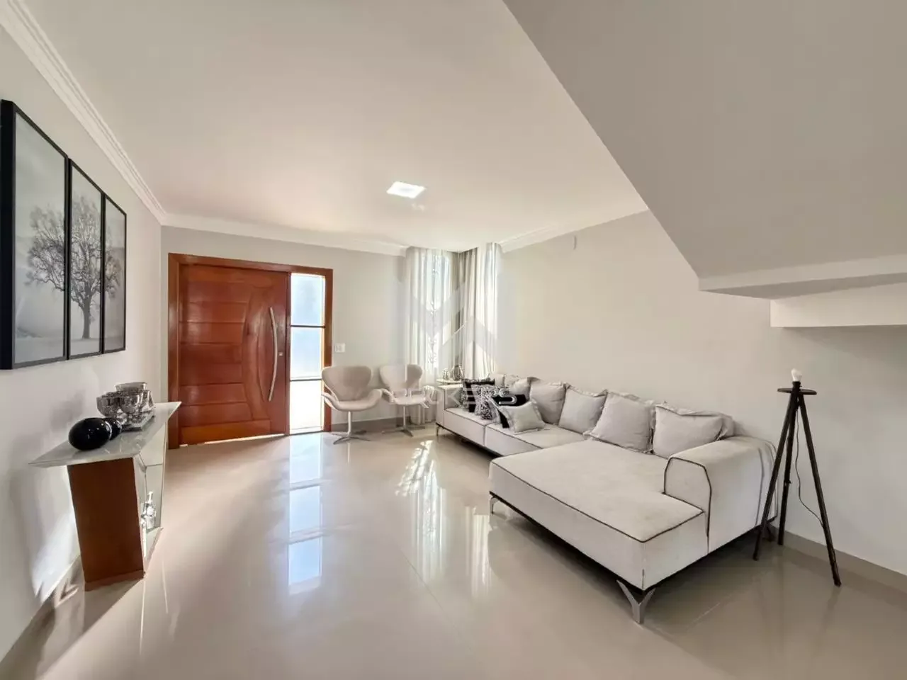 Casa em Condomínio à venda no Swiss Park: Sala de estar