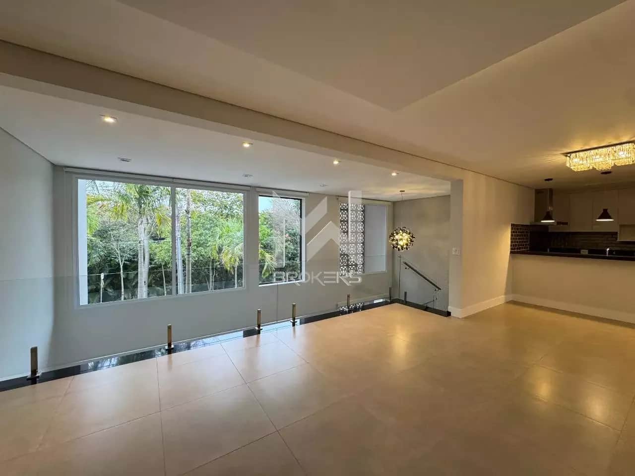 Casa em Condomínio à venda no Condomínio Residencial Villa Lombarda: Sala de Estar / Jantar