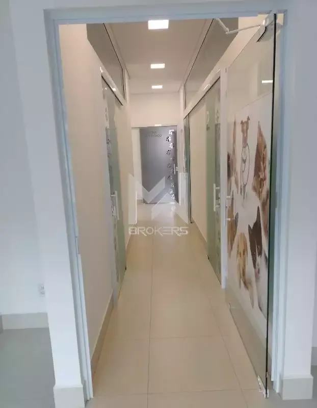 Sala para aluguel no Santa Rosa: Acesso às salas