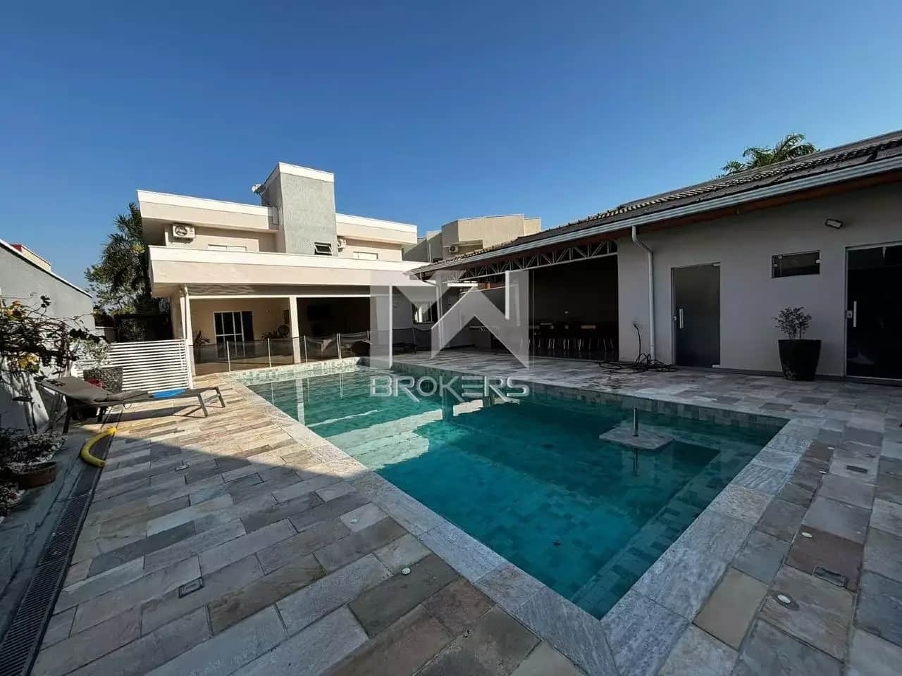 Casa em Condomínio à venda no Condomínio Terras de Vinhedo: piscina