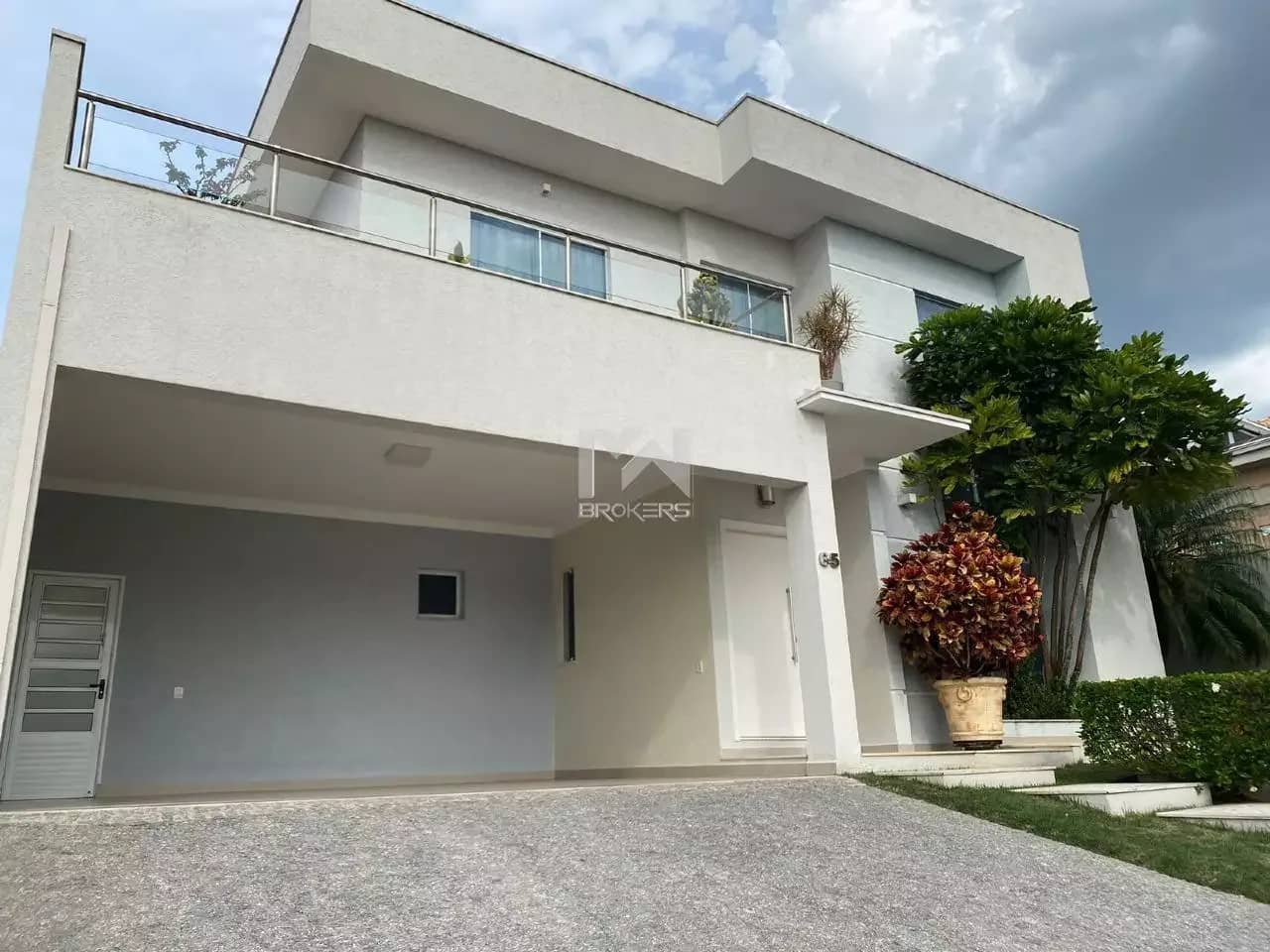 Casa em Condomínio à venda no Condomínio Terras de Vinhedo: fachada