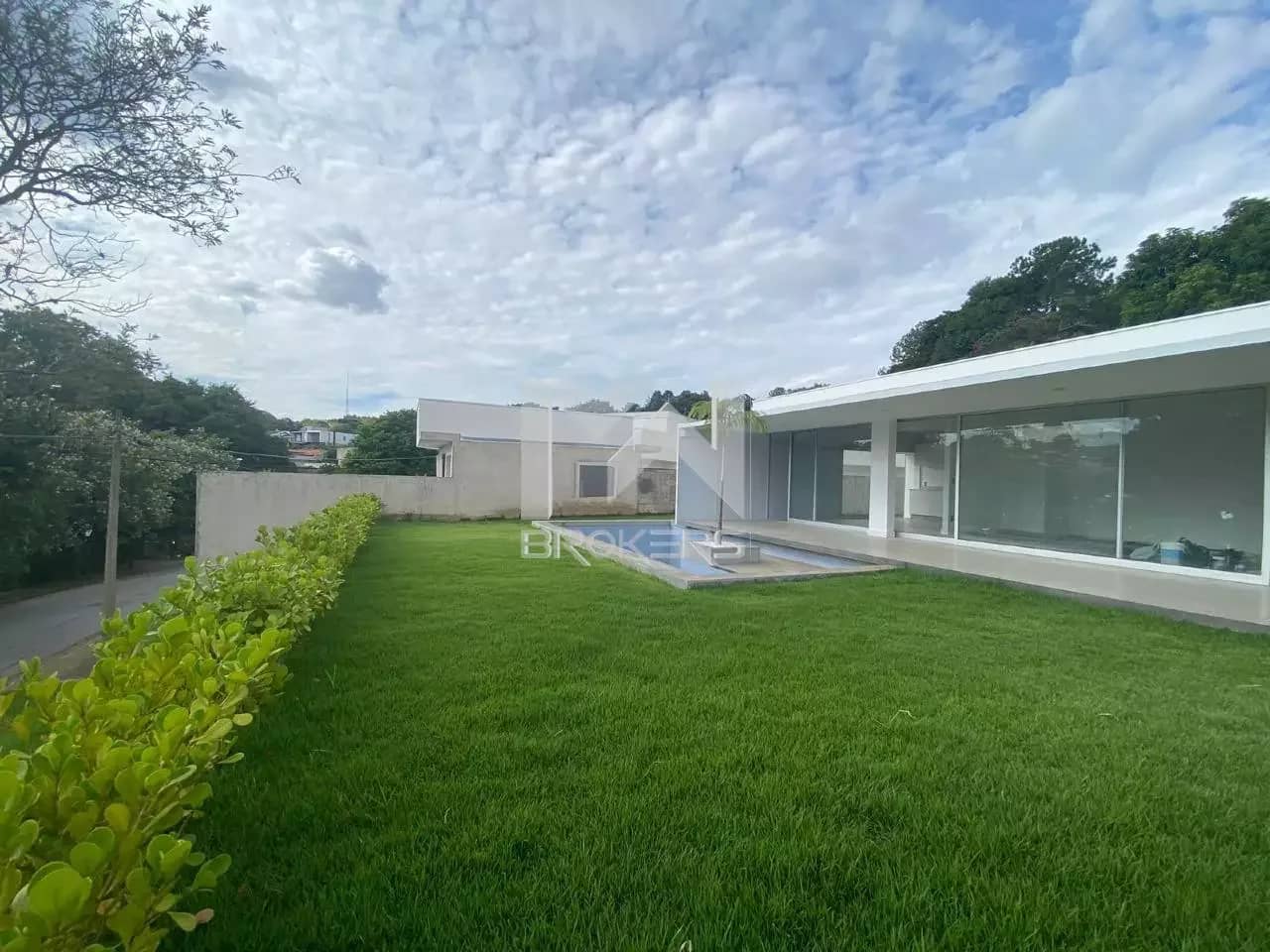 Casa em Condomínio para aluguel no Marambaia: recuo frontal